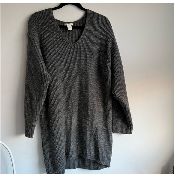 H&M Sweaters - H&M long Sweater Grey V neck